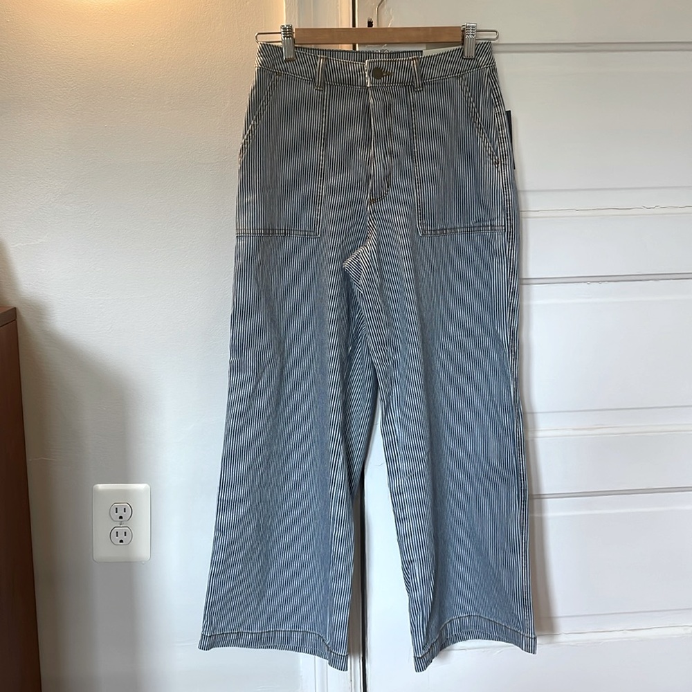 Universal thread, railroad blue and white stripe utility pants, size 4, new